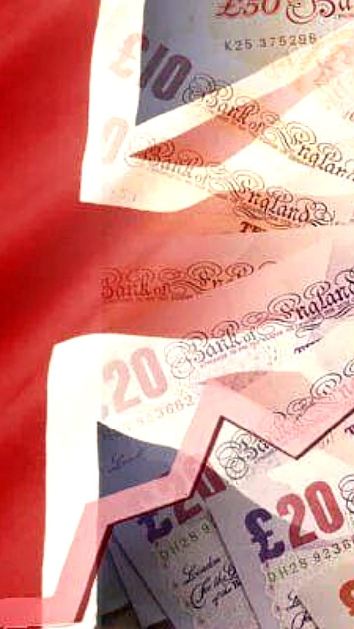 Госдолг Великобритании достиг рекордного уровня, составив почти 100% ВВП