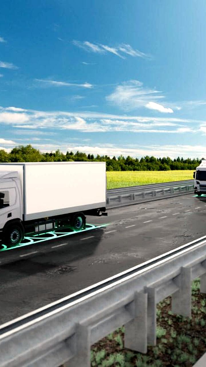 Во Франции запустили первую в мире автомагистраль для беспроводной зарядки электромобилей