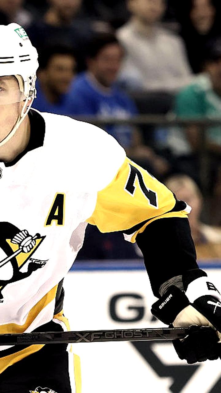 НХЛ наложила штраф на Малкина за нарушение правил во время матча