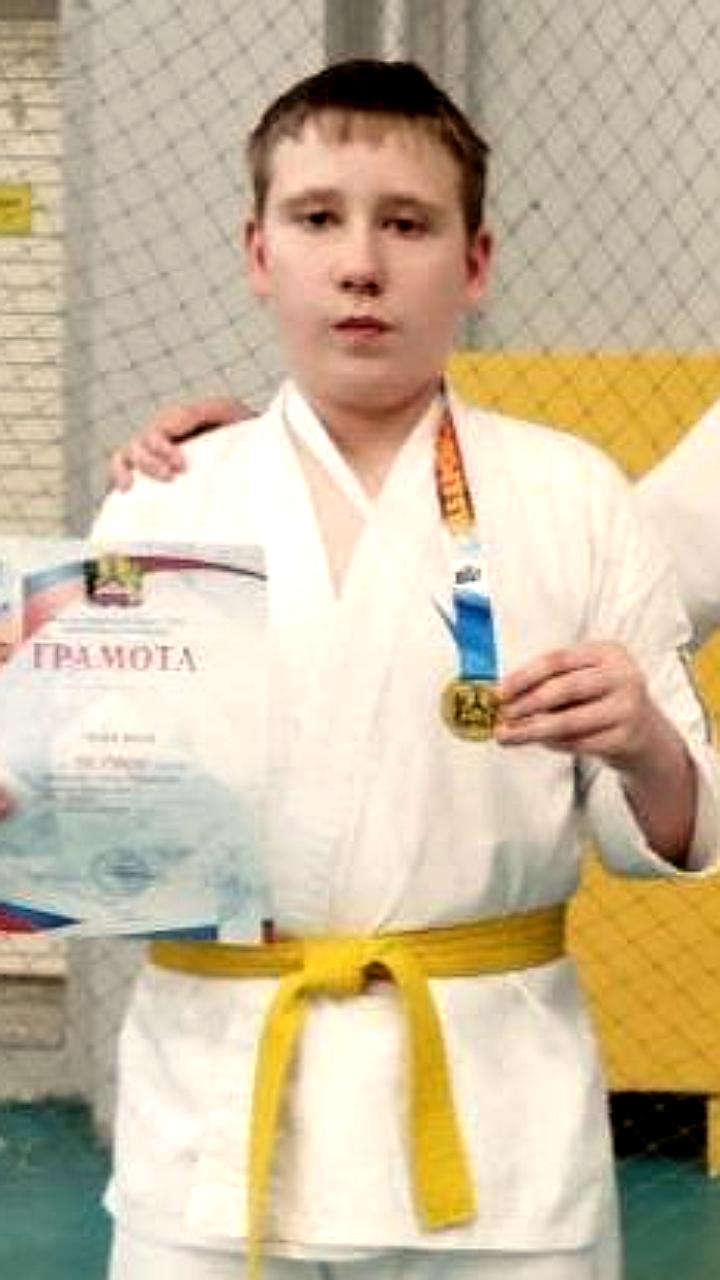 Оренбургские и Комсомольские спортсмены завоевали медали на соревнованиях по стрельбе и фигурному катанию