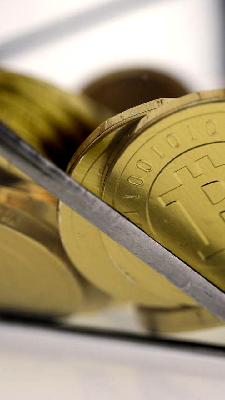 Криптовалютный рынок испытывает давление на фоне падения акций и роста DXY