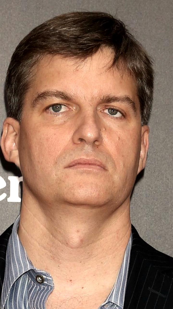 Майкл Бьюрри делает ставку на падение акций Nvidia и Palantir, предсказывая пузырь в ИИ