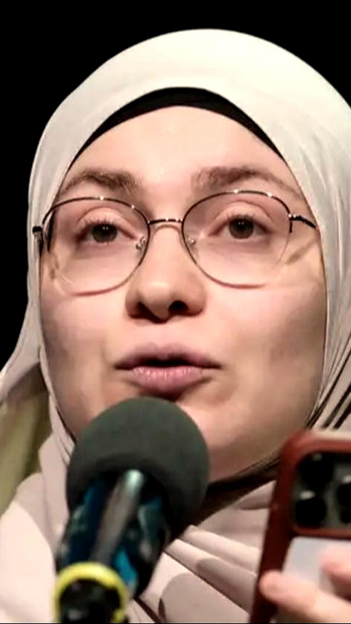 Айше Ирем стала первой мусульманкой-победительницей немецкоязычного Poetry Slam в Хемнице