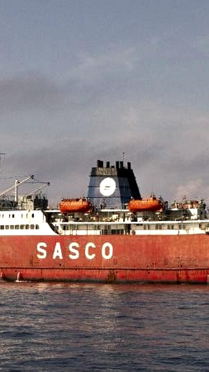 Закрытие паромной переправы Ванино-Холмск ожидается 6 ноября из-за циклона