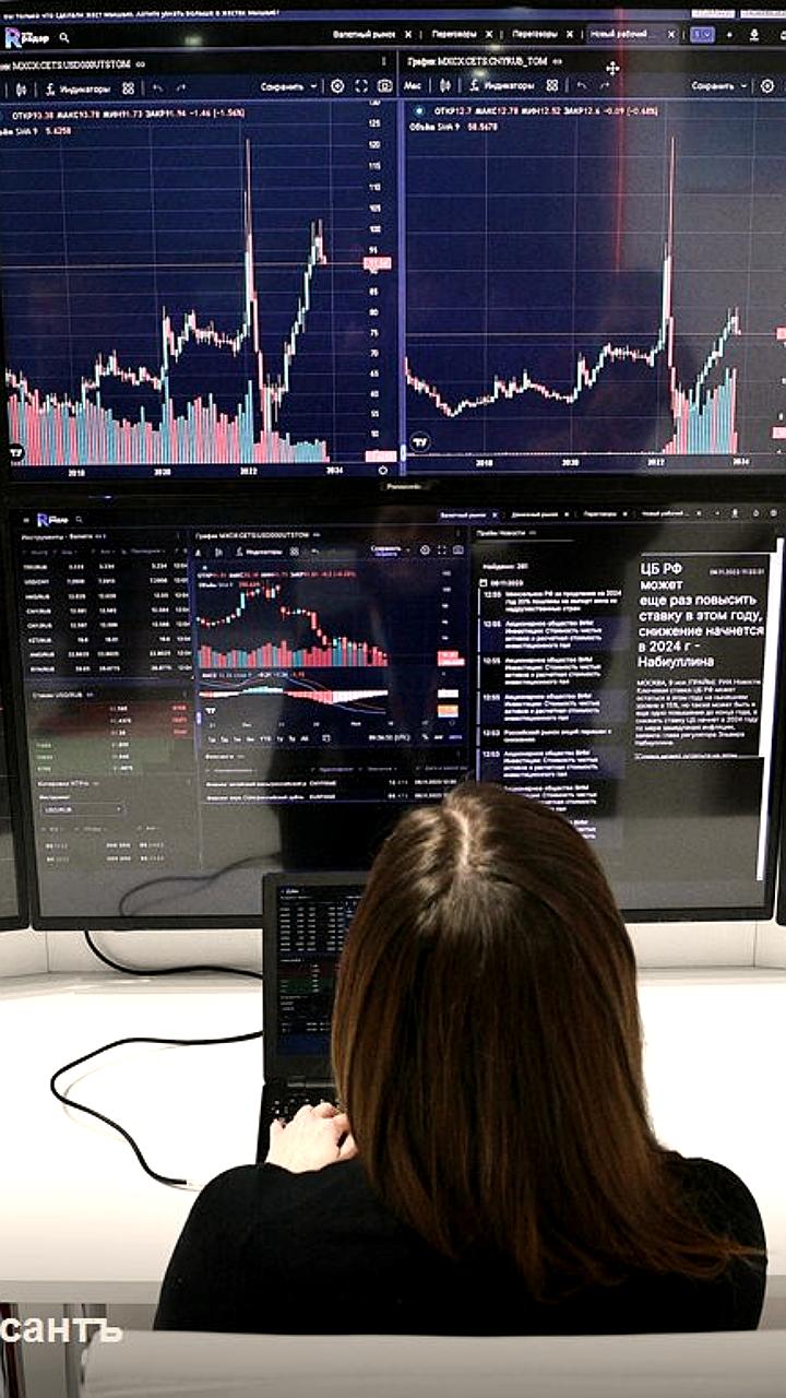 Объем размещения корпоративных облигаций в России снизился на 22% в октябре