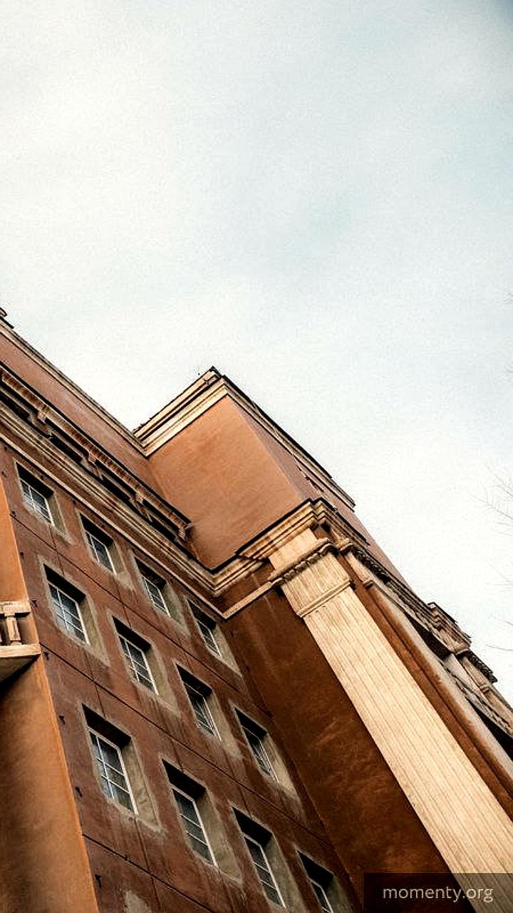 Расторжение договора аренды гостиницы Мадрид в Екатеринбурге из-за неисполнения условий