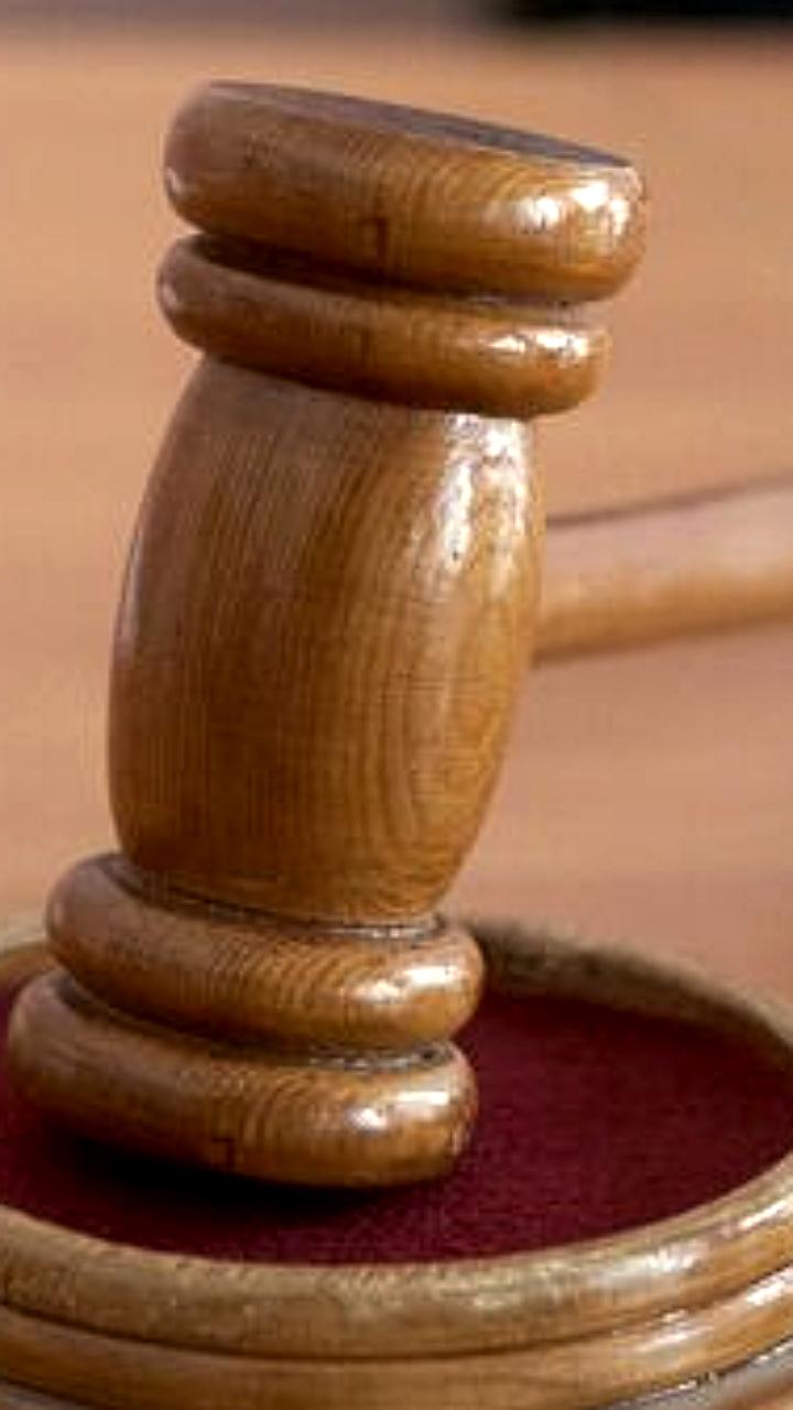 Иван Популовский приговорен к 10 годам за взятки