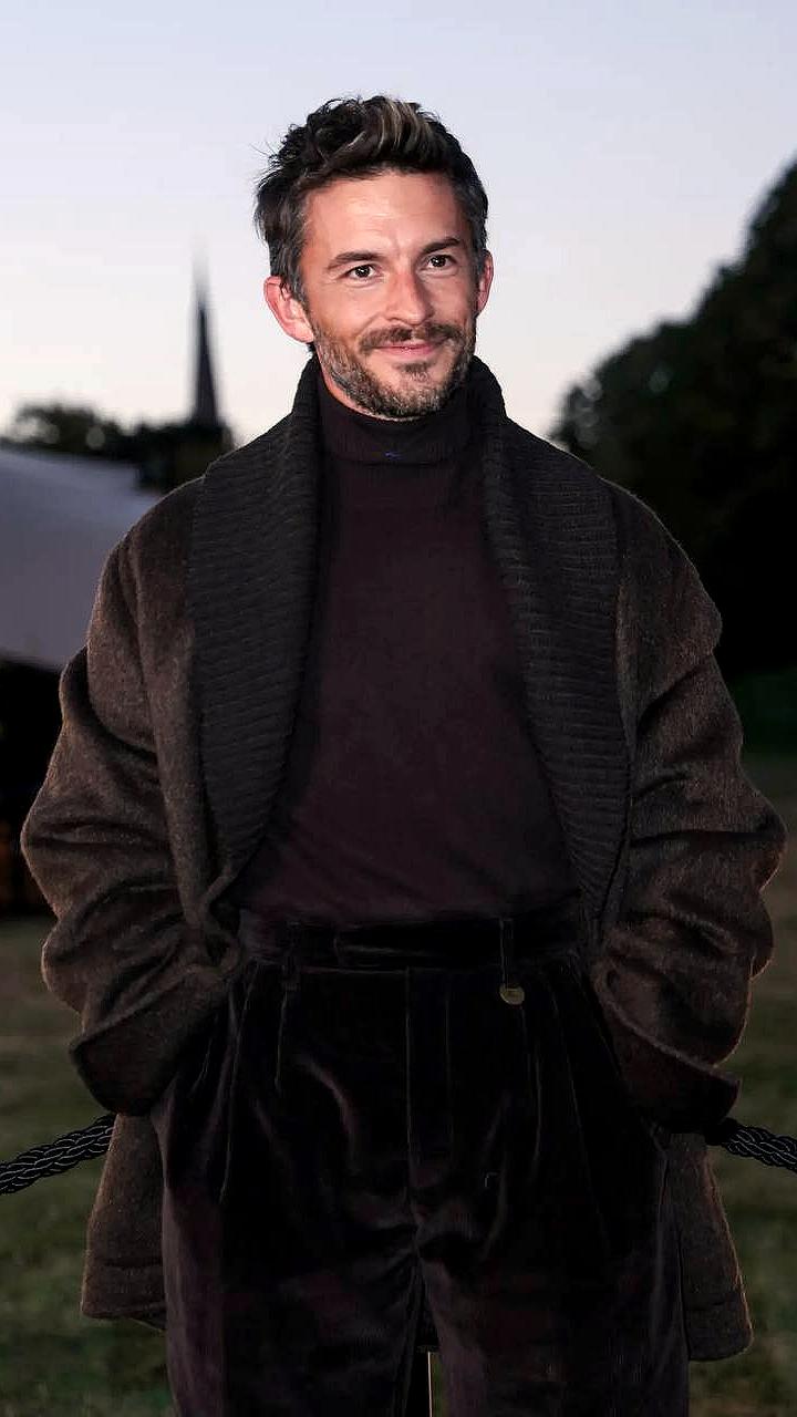 Джонатан Бейли признан самым сексуальным мужчиной 2025 года по версии People