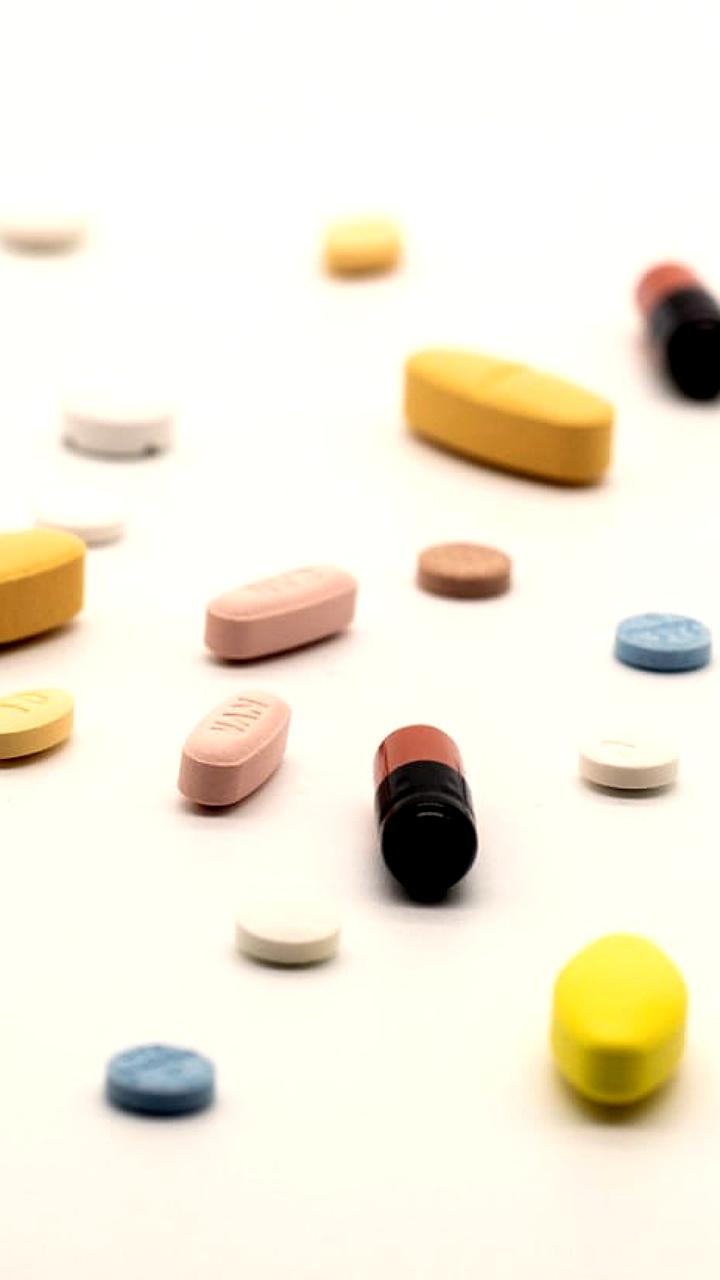 Роспотребнадзор выявил фейковые компании среди производителей БАДов в России