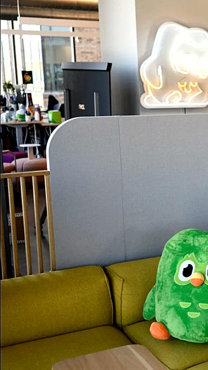 Акции Duolingo упали на 20% из-за роста конкуренции и слабых прогнозов