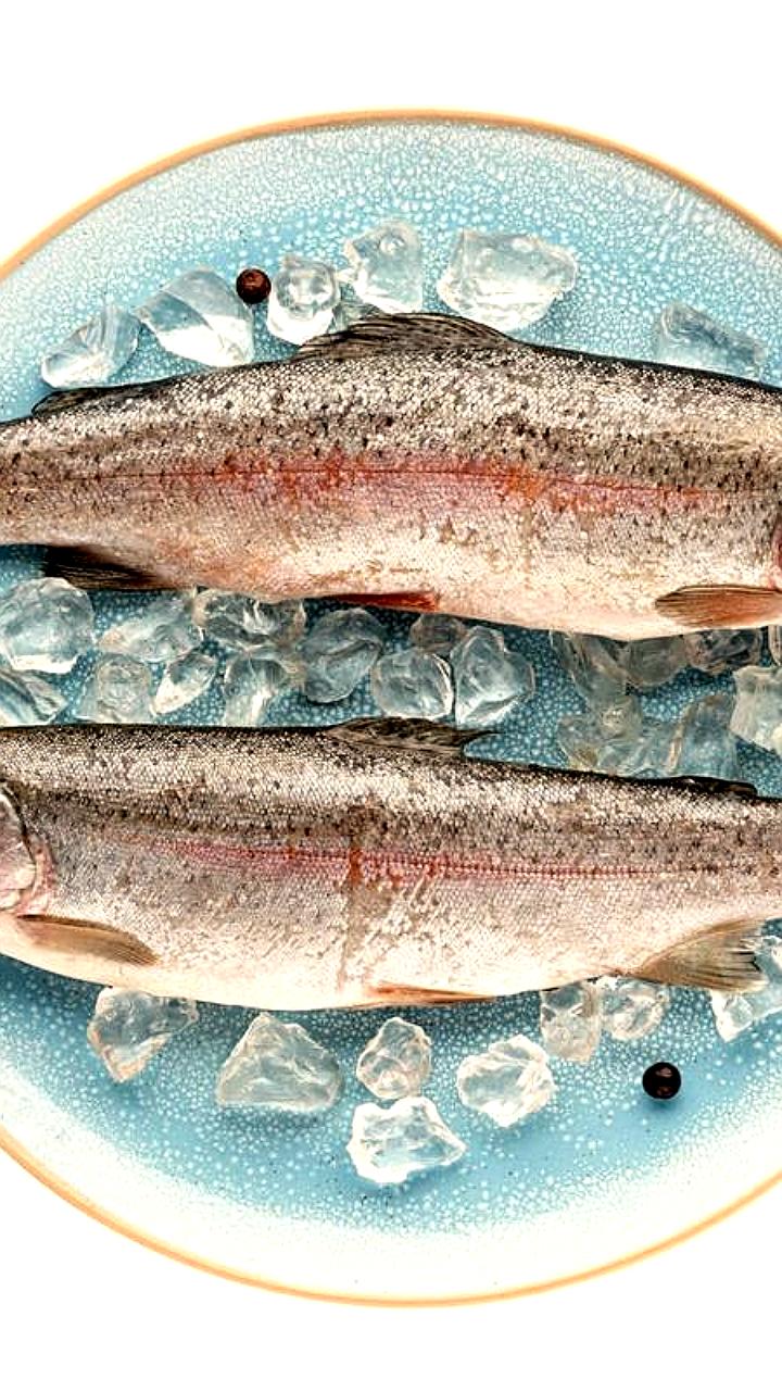 Сеть 'Пятёрочка' расширяет ассортимент охлаждённой рыбы в Москве