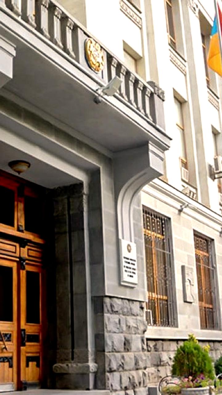 Армения ограничила выезд экс-президента Сержа Саргсяна в рамках уголовного дела о коррупции