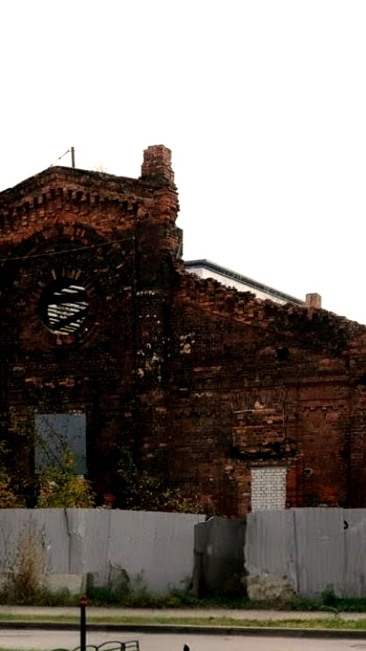 АО Почта России повторно выставляет на торги исторический пакгауз Варшавского вокзала в Санкт-Петербурге