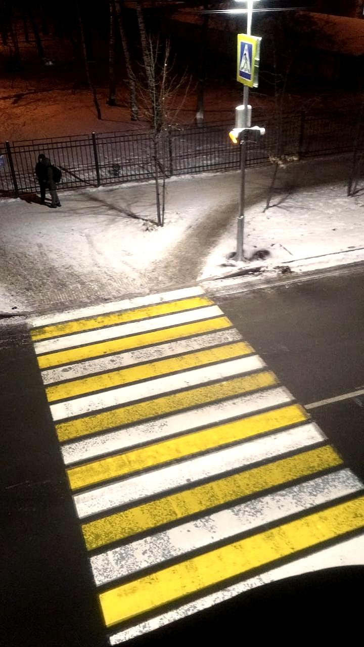 В Томске открыт первый проекционный пешеходный переход для повышения безопасности