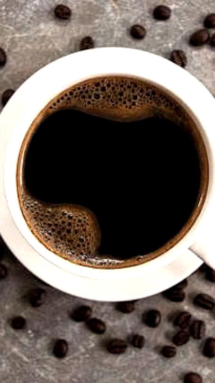 Утренний кофе помогает при мигрени, подтверждают исследования