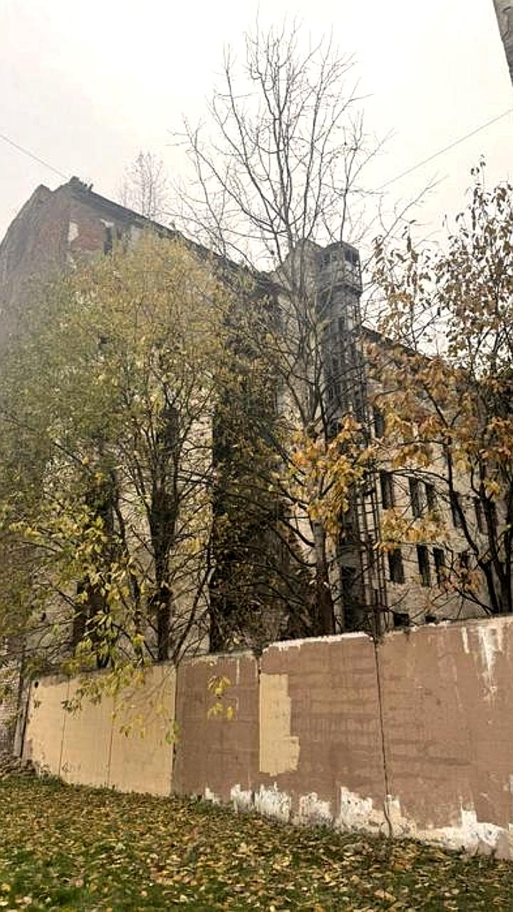 Обрушение стены в историческом здании на улице Розенштейна в Санкт-Петербурге