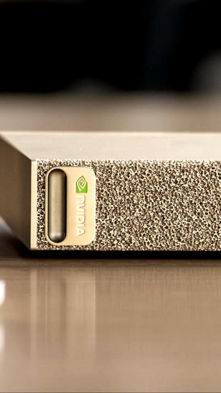 Суперкомпьютер Nvidia DGX Spark не справился с Cyberpunk 2077