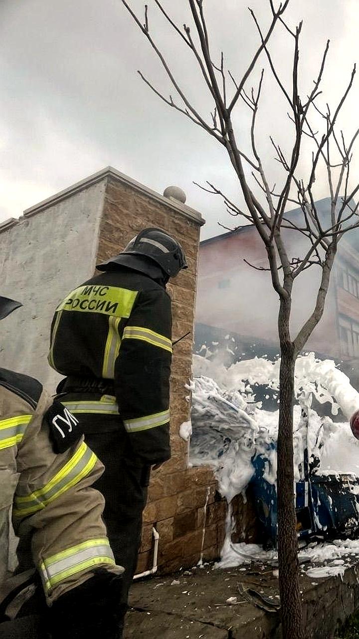 Частный вертолет разбился в Дагестане: четыре погибших и трое пострадавших