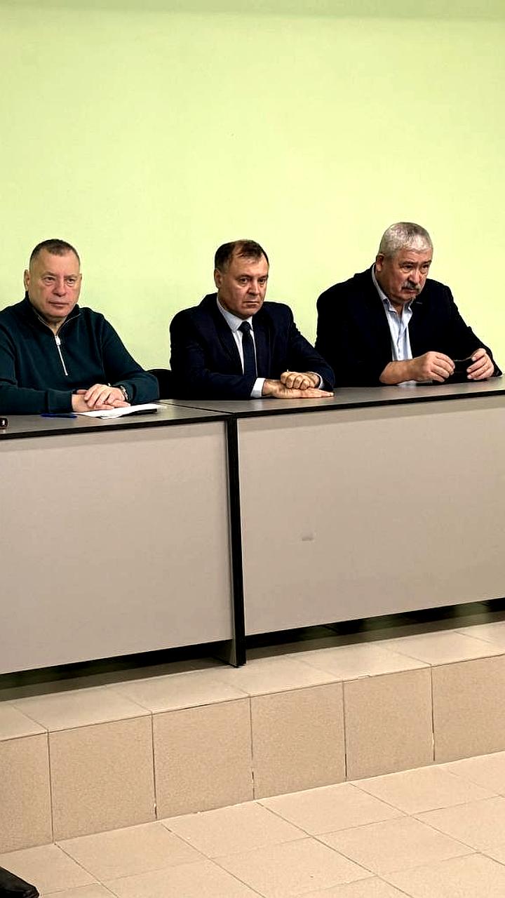 Депутаты обсуждают реформу здравоохранения в Манском и Белореченском районах