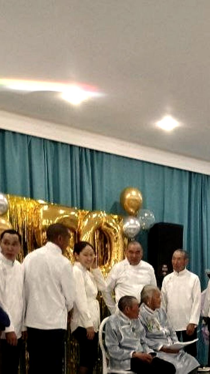 Супруги Ельчины и Дорожкины отметили золотые свадьбы в России