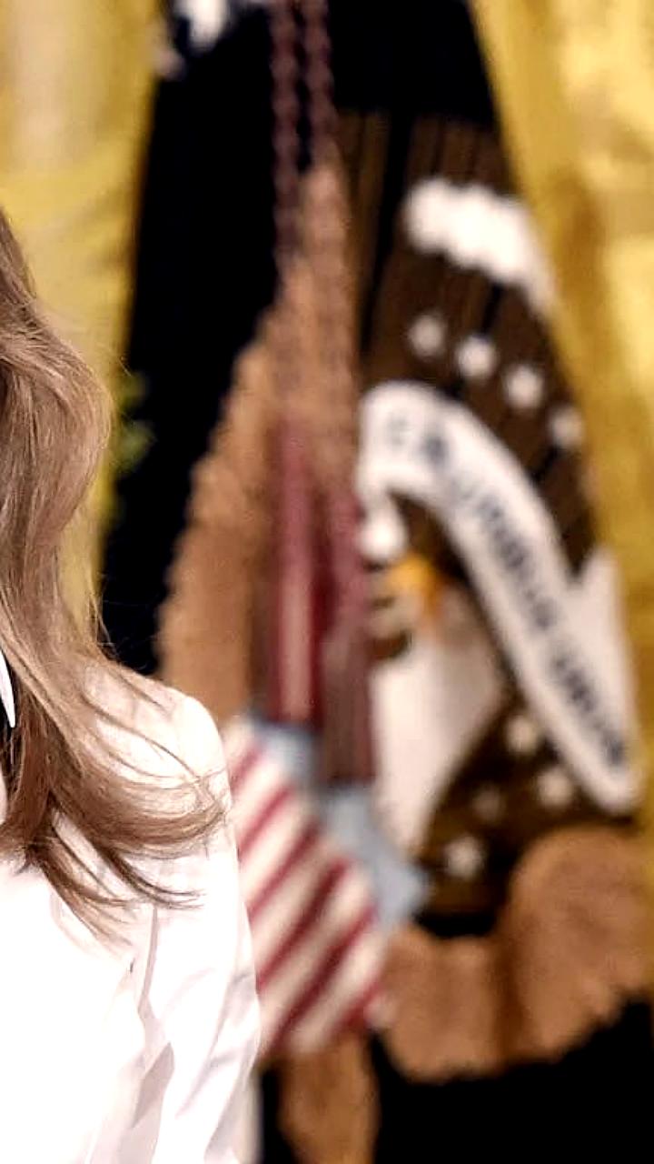 Мелания Трамп удостоена награды 'Патриот года' за поддержку американцев и инициативы в области образования