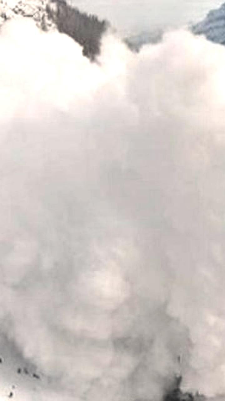 Лавина накрыла рабочих на Агинском золоторудном месторождении в Камчатском крае