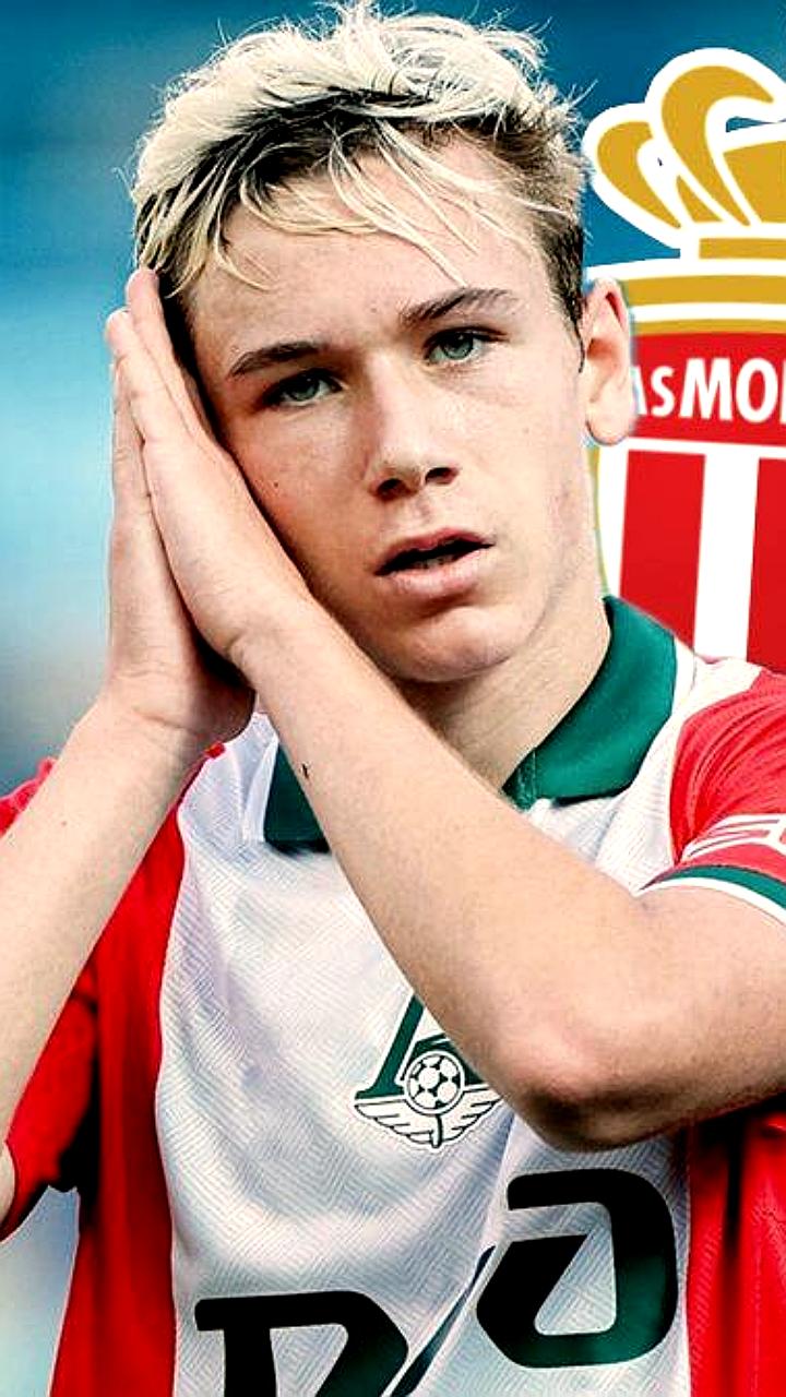 Локомотив опроверг интерес Монако к Батракову на зимний трансфер