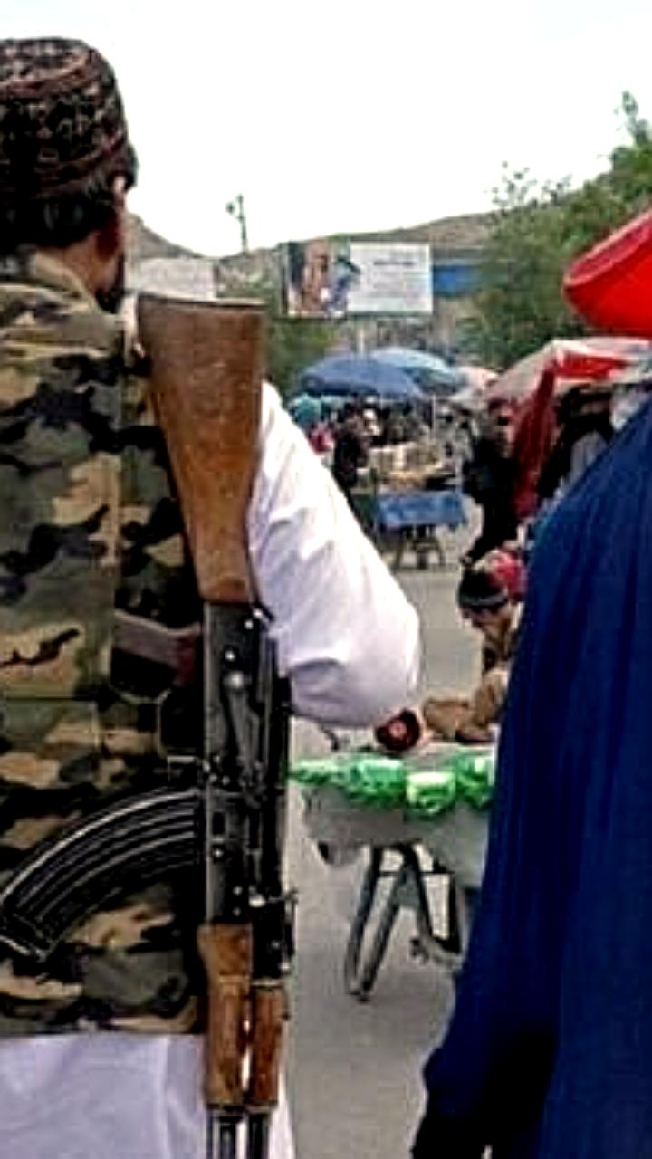 Талибан усиливает ограничения для женщин в Афганистане