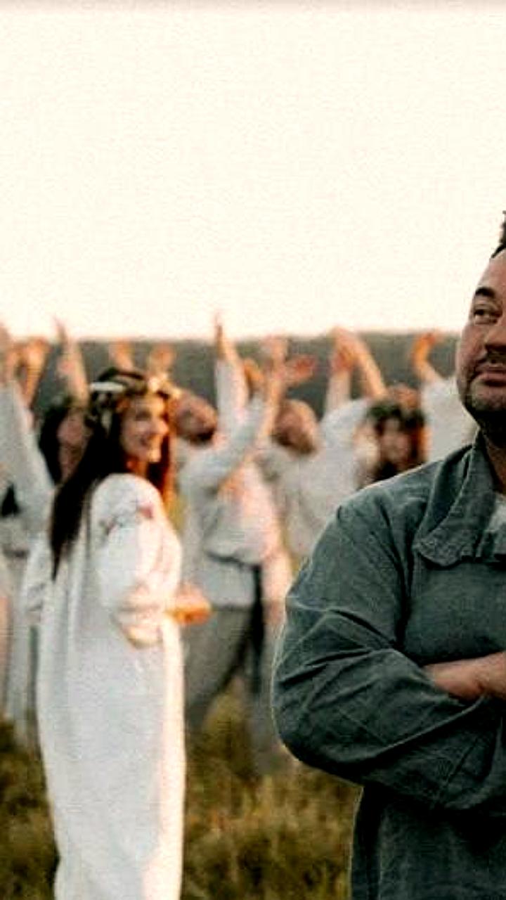 Сергей Жуков представил клип на песню 'Поле' из спектакля 'Ты у меня одна'