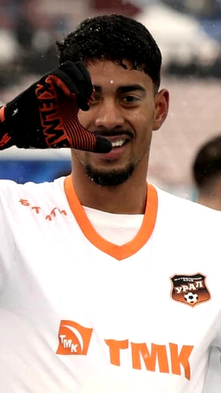 Урал одерживает пятую победу подряд, обыграв СКА Хабаровск