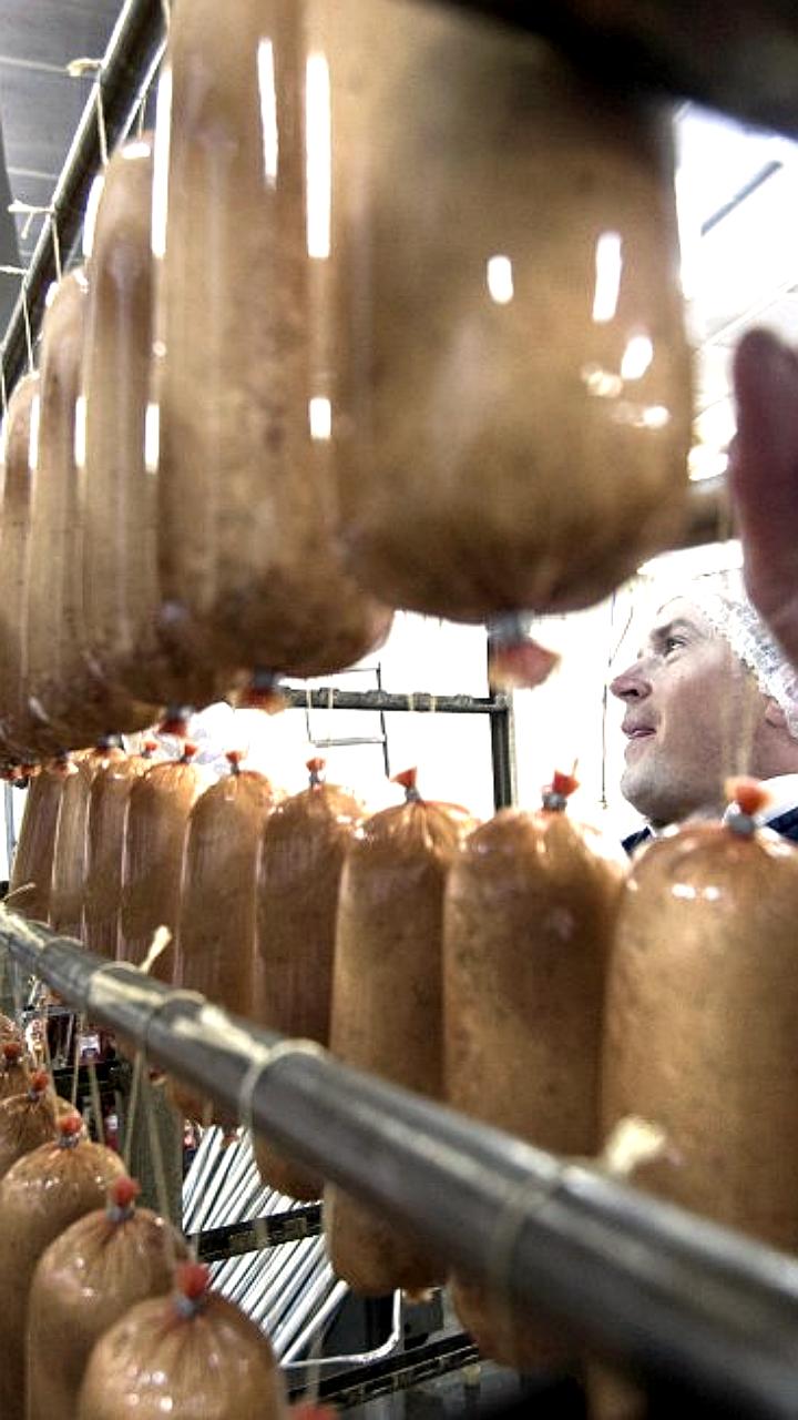 Британские ученые требуют маркировки для бекона и ветчины из-за риска рака