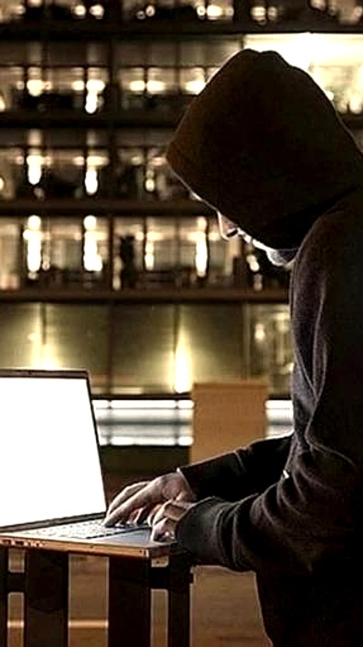 МВД предупреждает о фразах мошенников с дипфейками