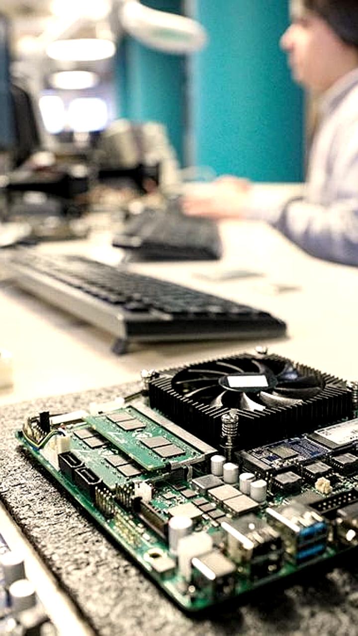 Разработчики электроники предлагают Минпромторгу регламентировать форвардные контракты в госзакупках