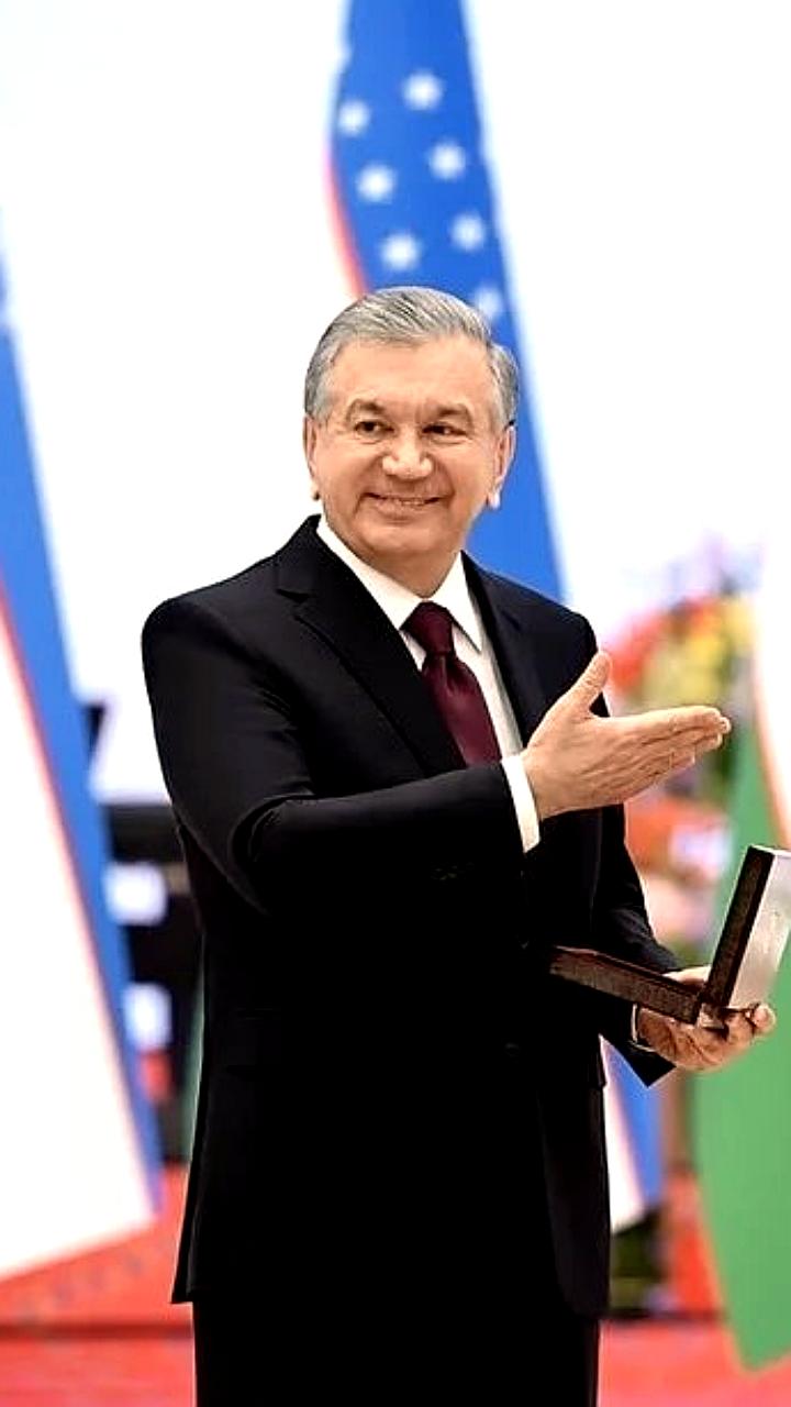 Президент Узбекистана поздравил медработников с профессиональным праздником