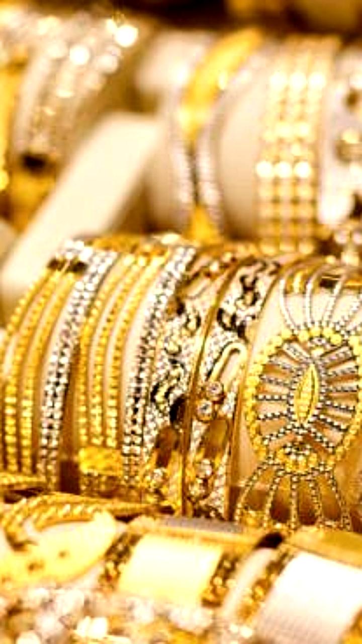 Цена золота достигла двухнедельного максимума на фоне экономических изменений в США