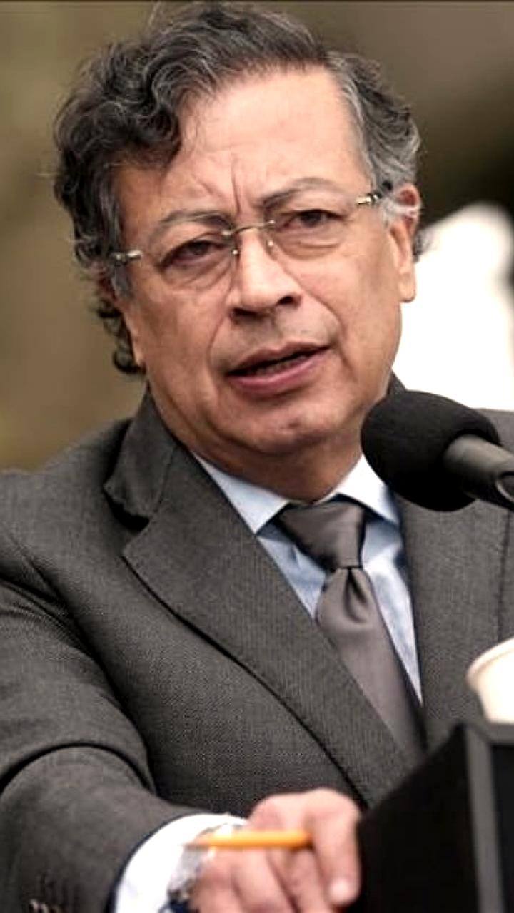 Президент Колумбии Густаво Петро критикует международный порядок на саммите в Санта Марте