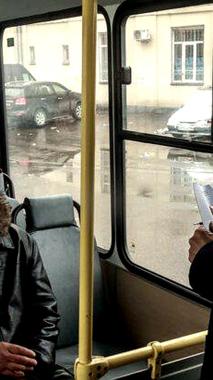 В Москве возобновили работу мобильные пункты обогрева для бездомных