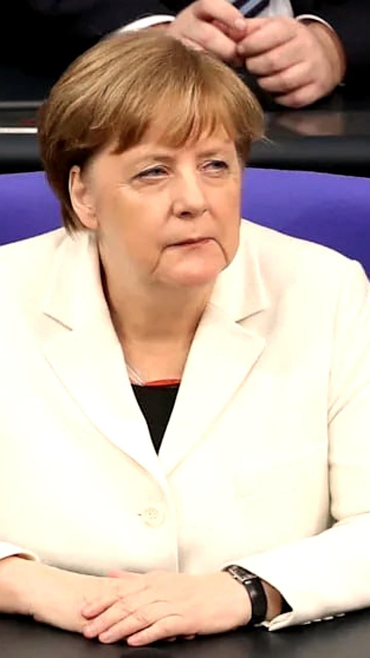 В Германии арестован мужчина за угрозы политическим деятелям и инструкции по изготовлению взрывных устройств