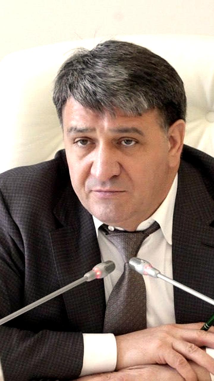 Депутаты Чеченской Республики обсудили вопросы здравоохранения и социального развития на рабочих встречах