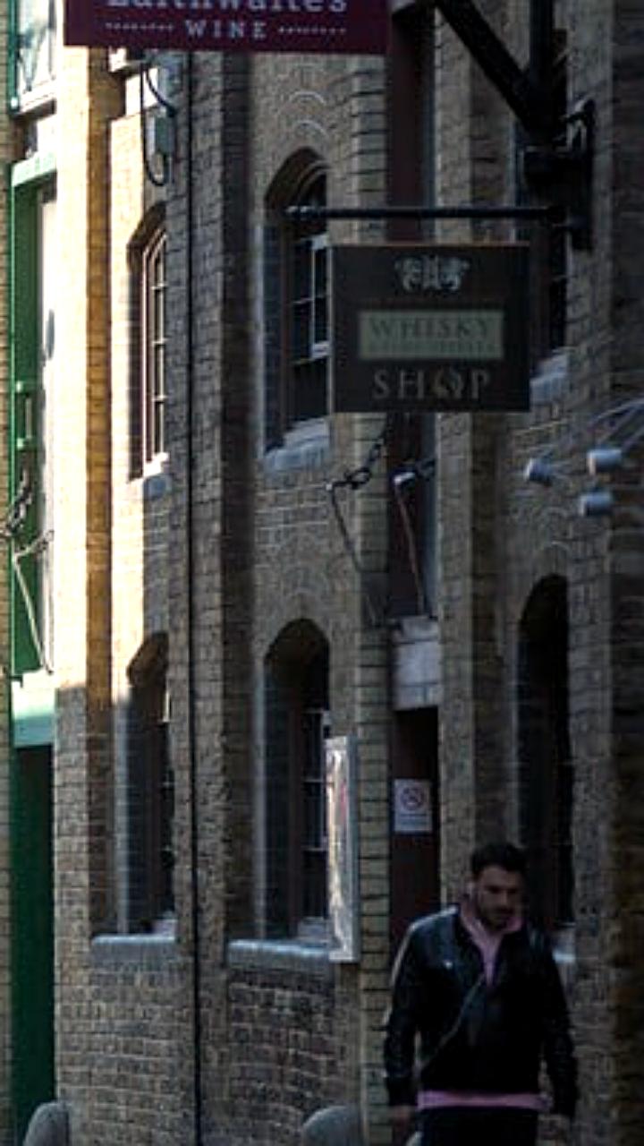 Лондон и Париж: города с наибольшим числом упоминаний в литературе на фоне роста безработицы в Великобритании