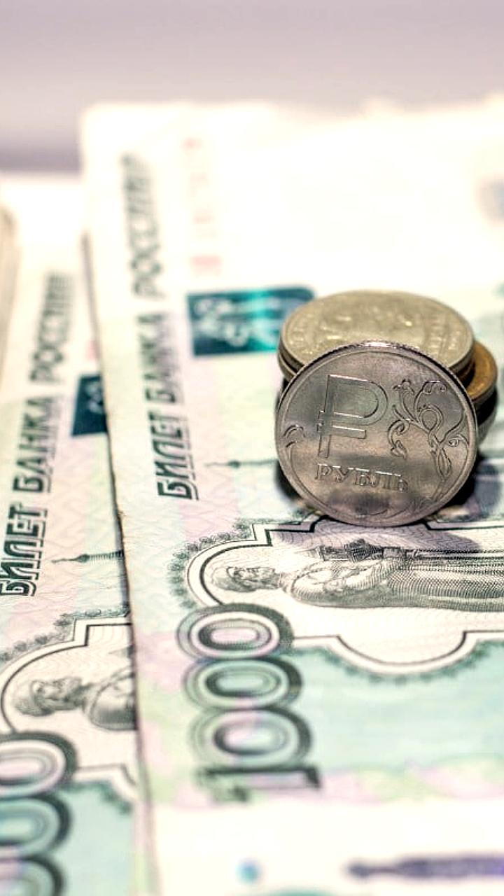 Сахалинцы накопили рекордные 229 млрд рублей на счетах в банках