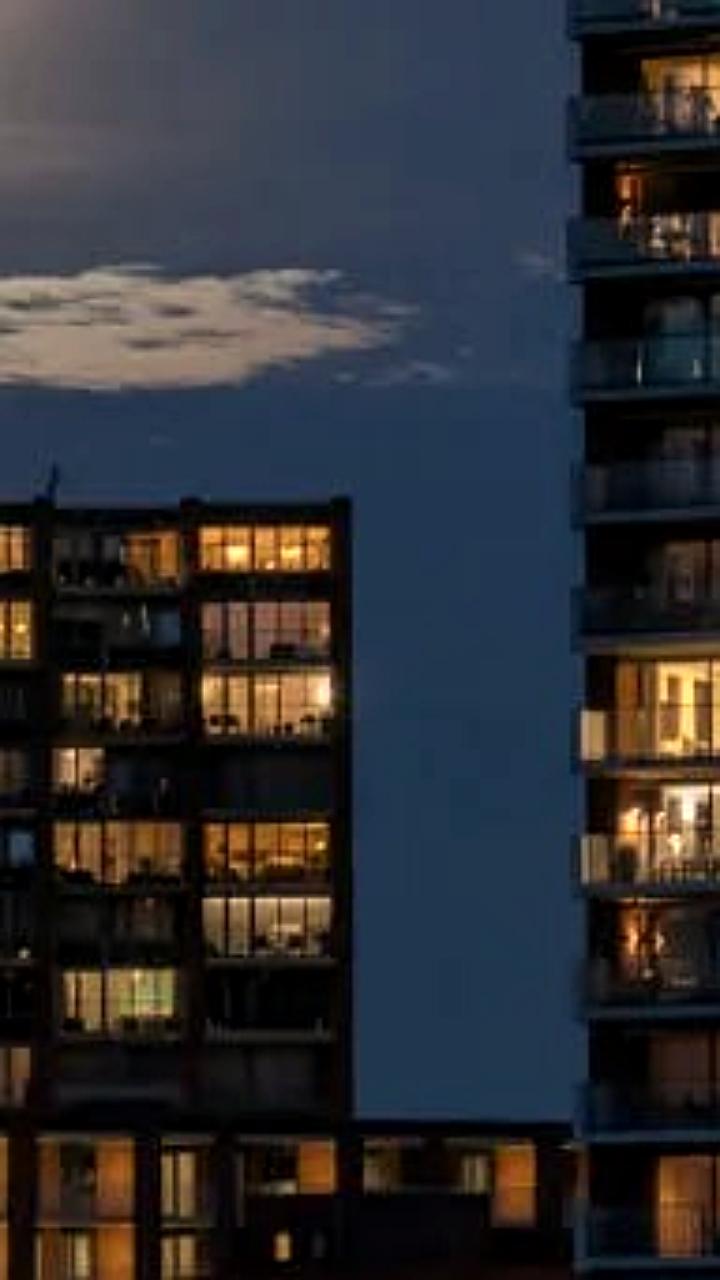 Инвестиции в недвижимость России снизились на 20% в 2025 году, несмотря на рост в гостиничном сегменте