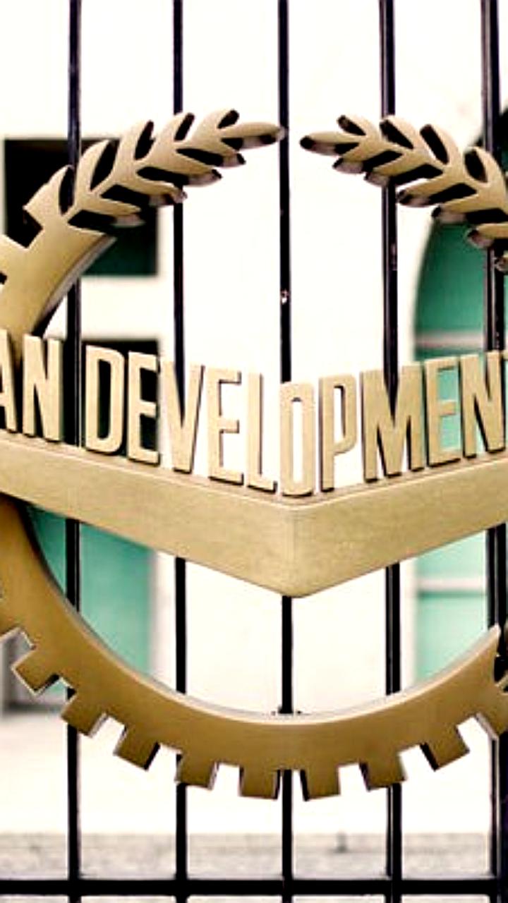 АБР выделяет 300 млн долларов Узбекистану для поддержки малого бизнеса