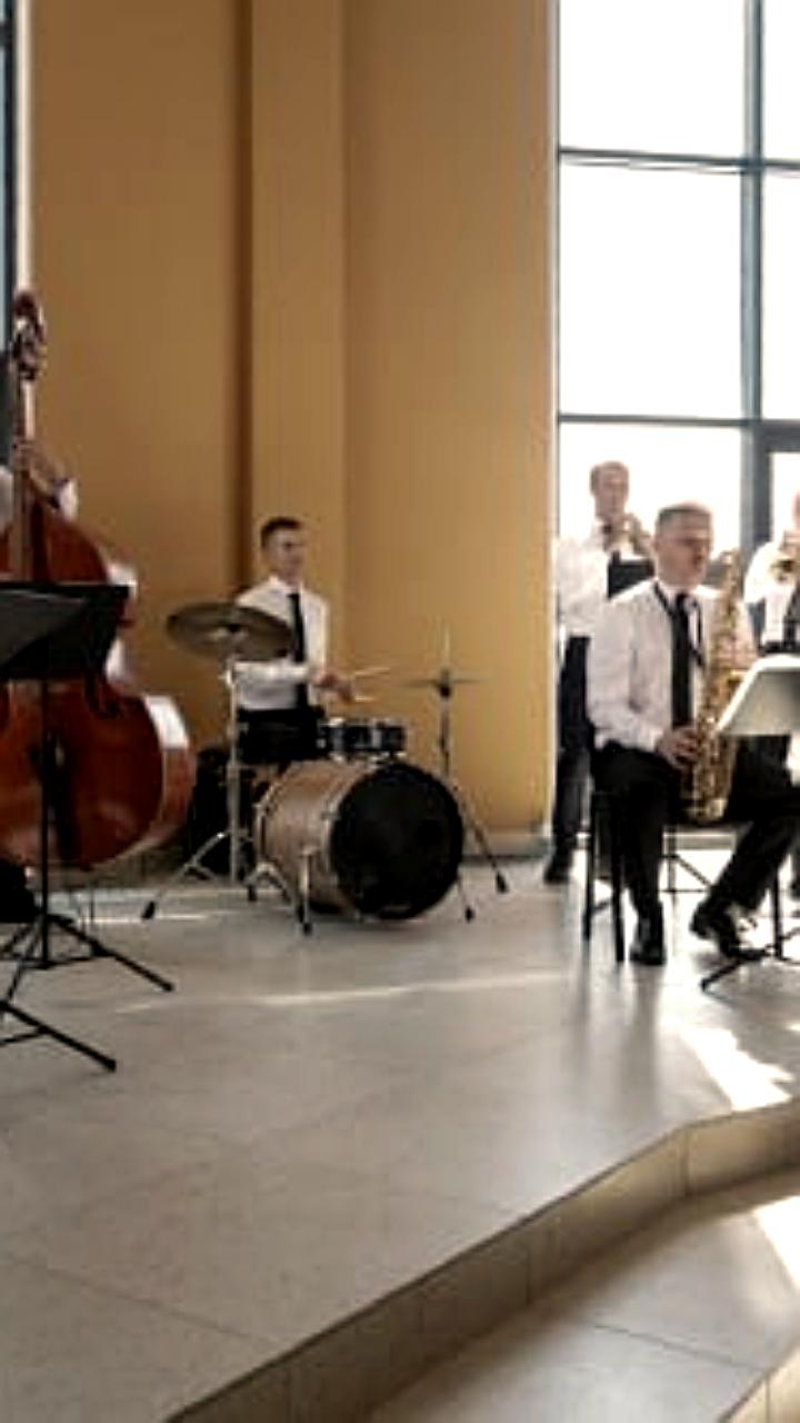 В Екатеринбурге обновят Камерный театр и школы искусств до 2027 года