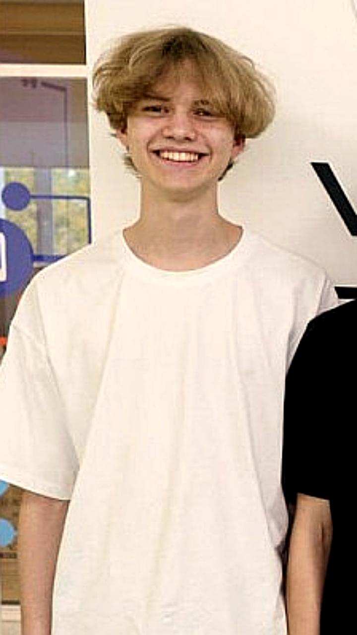 Кировские школьники представили уникальный симулятор сборки БПЛА в виртуальной реальности