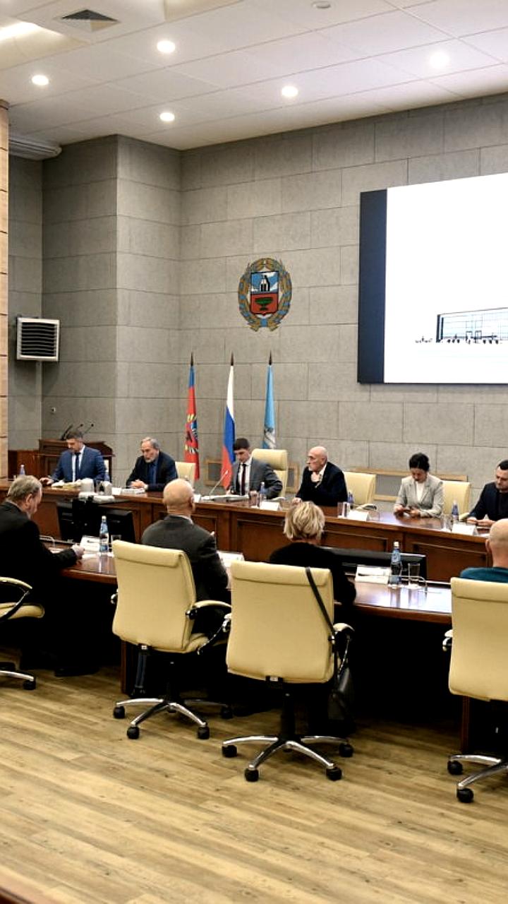 Заседание градостроительного совета в Барнауле: обсуждение гостиницы и эскизных проектов