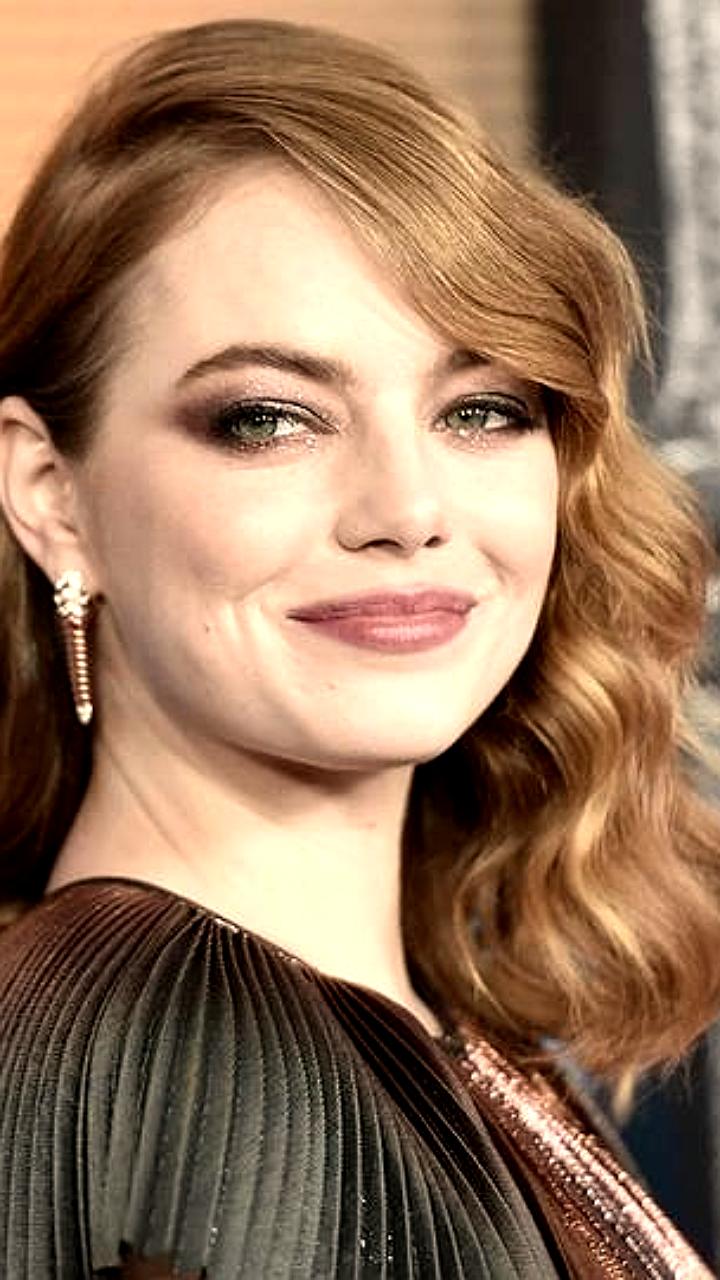 Эмма Стоун признана самой красивой женщиной по версии научного исследования