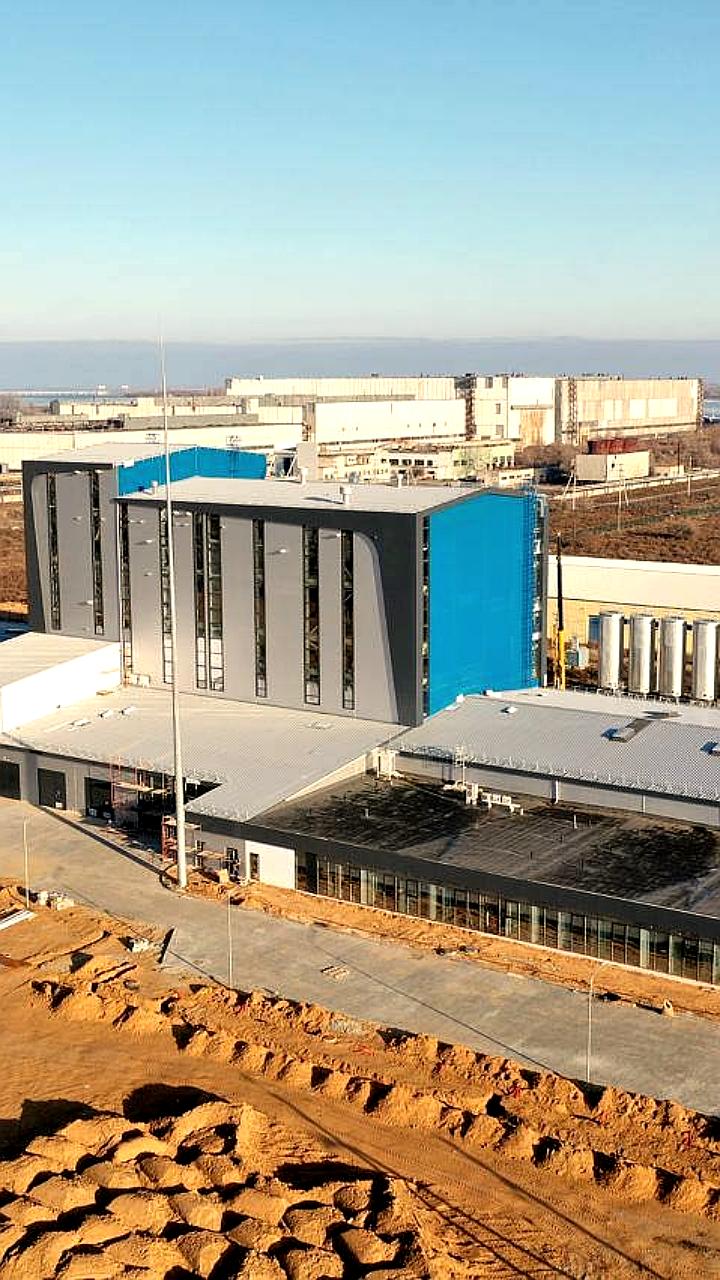 В России открываются новые заводы: моющие средства в Астраханской области и асфальтобетон в Салехарде