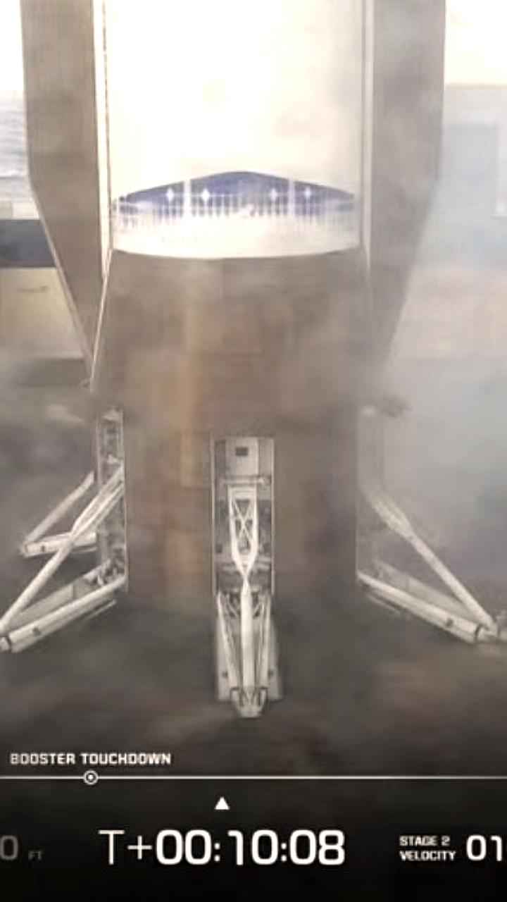 Blue Origin успешно посадила первую ступень ракеты, став конкурентом SpaceX