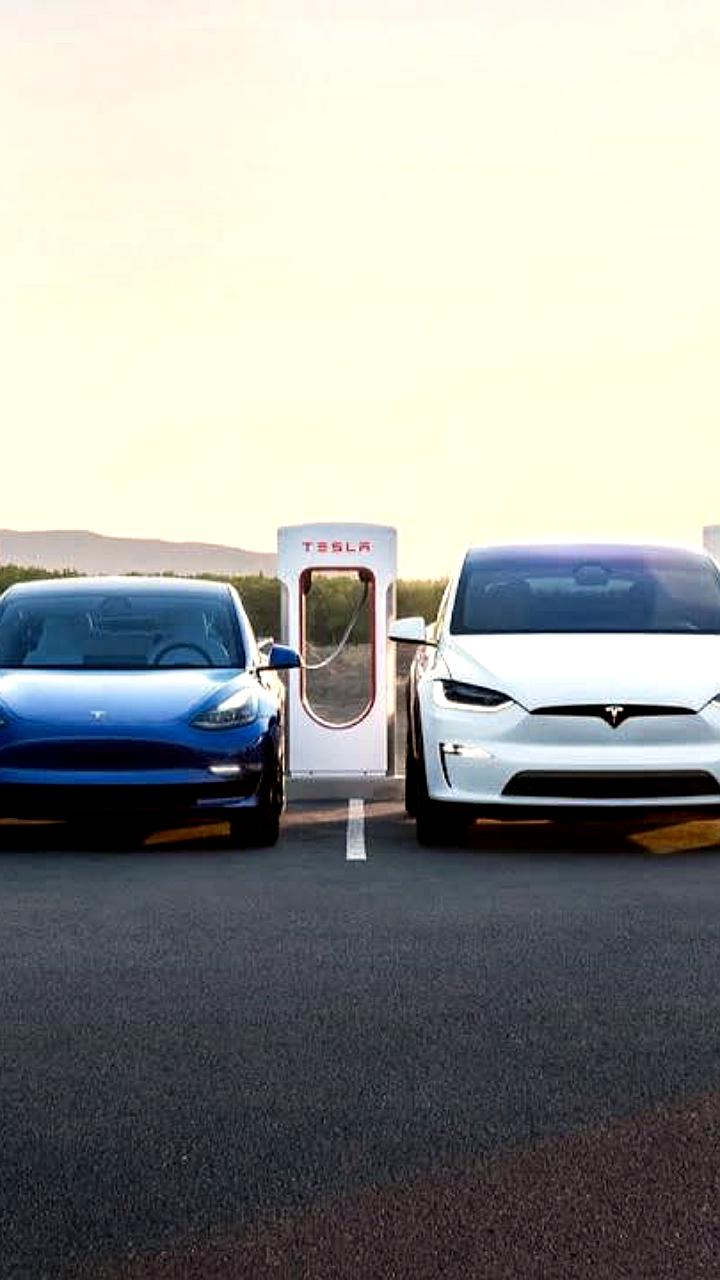 Tesla анонсирует поддержку CarPlay для улучшения продаж